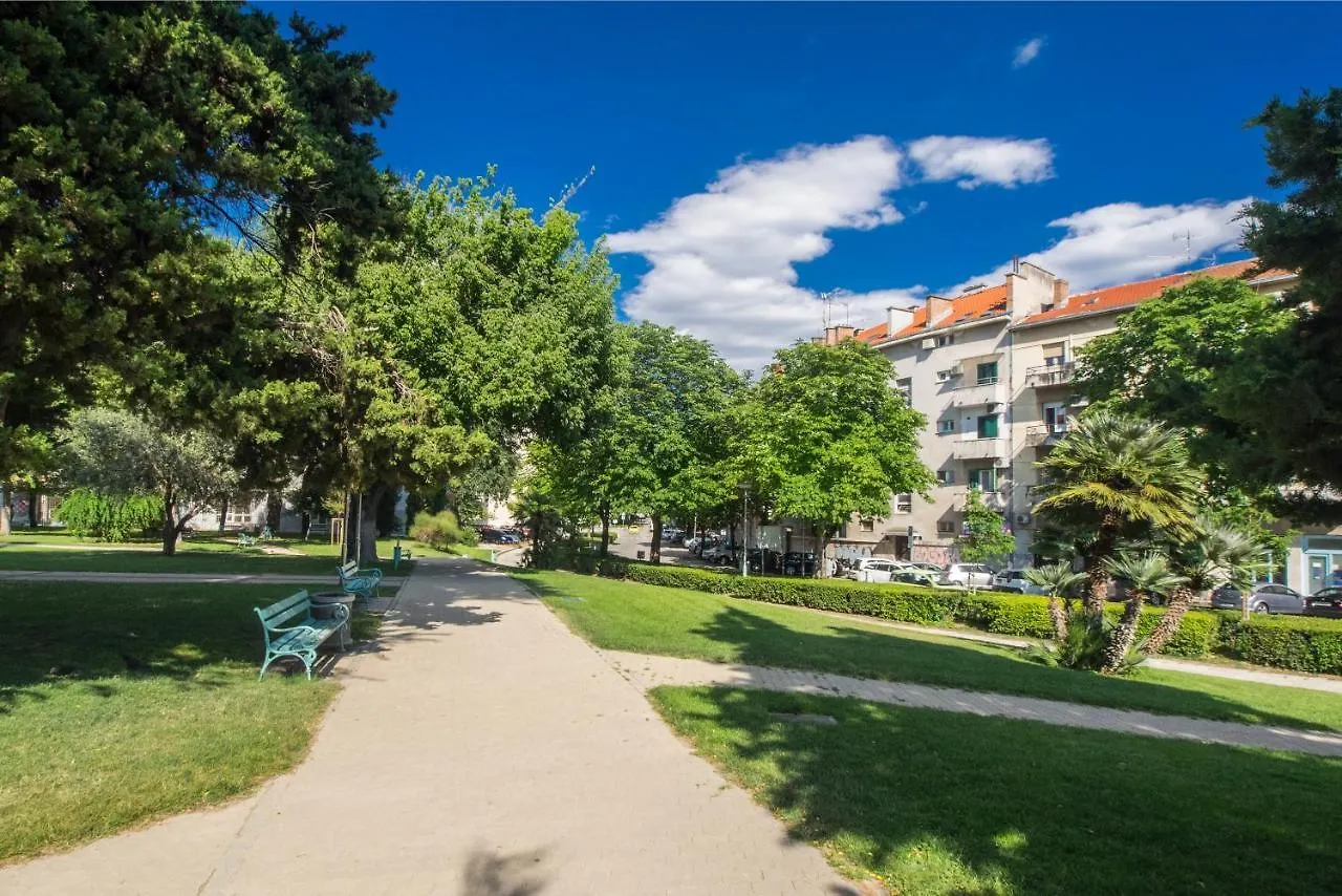 Apartment Minimalist Hidden Gem Spacious Flat In Center Split